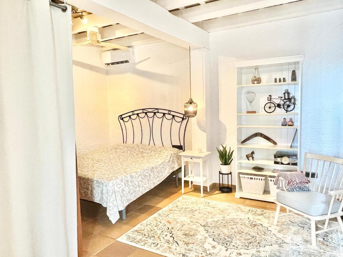 Villa Only Adults 2 Pax - Piscina Privada - A/C - Wifi - Bbq Бланес Экстерьер фото